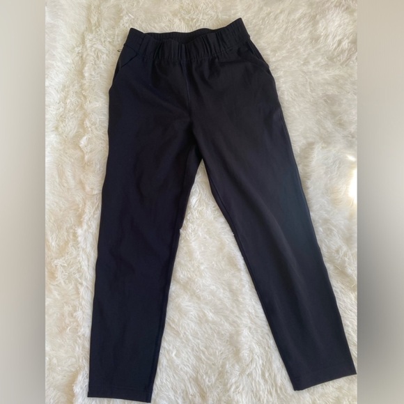 The group babaton weekender pants - Picture 4 of 4